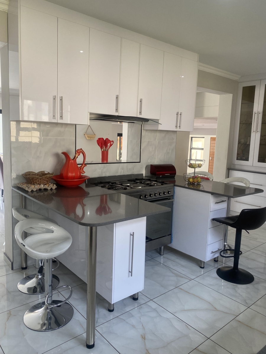 4 Bedroom Property for Sale in Xanadu Eco Park North West